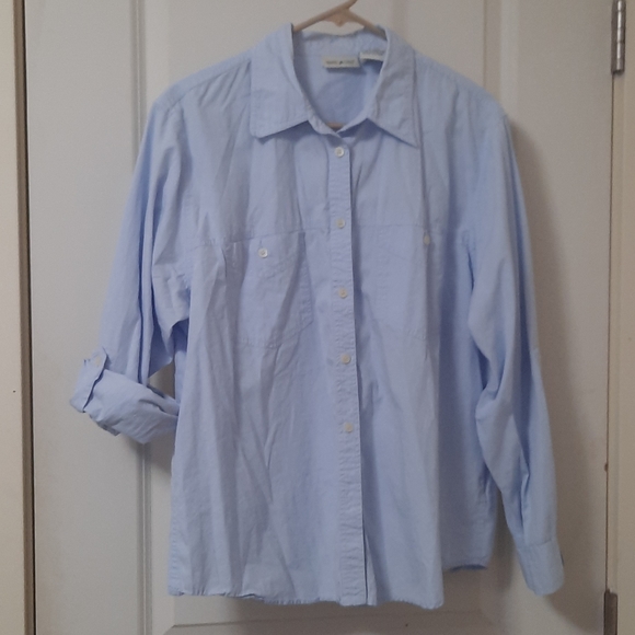 Button down top - Picture 2 of 6